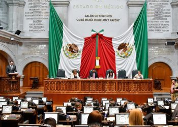 Energía renovable llegará a edificios públicos de Edomex; en cuatro años la transición