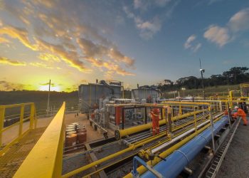 Enerflex inicia arbitraje de inversión contra Estado mexicano; denuncia trato arbitrario y expropiación