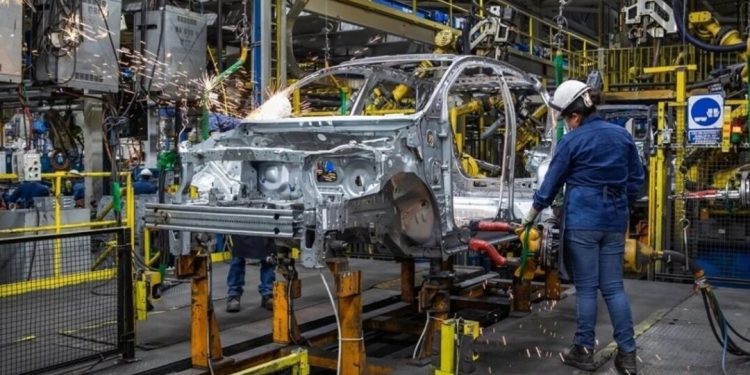LA INDUSTRIA MANUFACTURERA AUTOMOTRIZ DE MÉXICO FICCIÓN O REALIDAD