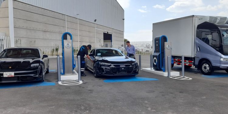 Con inversión de 20 MDP, inauguran la electrolinera de carga más potente (1MW) y rápida del mundo en Puebla