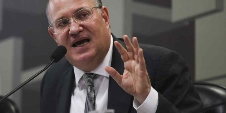 Presidente del BID visitará Colombia, Jamaica y Perú