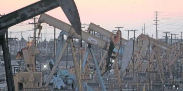 Precios del petróleo subirán en el segundo semestre de 2023 y en el 2024: EIA