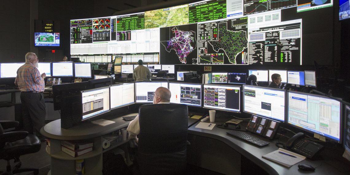 Red eléctrica de Texas: energía no fósil aporta 50% de la demanda récord de electricidad en ola de calor