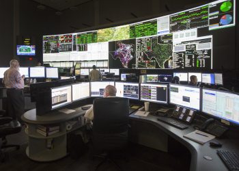 Red eléctrica de Texas: energía no fósil aporta 50% de la demanda récord de electricidad en ola de calor