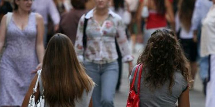 INE y Colectiva 50+1 buscan promover defensa de las mujeres y participación en la política