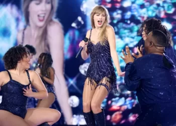 Taylor Swift: la revolución económica de las microrregiones y la transformación de estructuras desde el empoderamiento de una generación