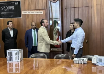 ABB dona equipo electrónico a la Facultad de Ingeniería de la UNAM