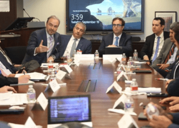 México debe invertir en infraestructura de transmisión para cubrir aumento de la demanda de energía generado por el nearshoring: COMENER