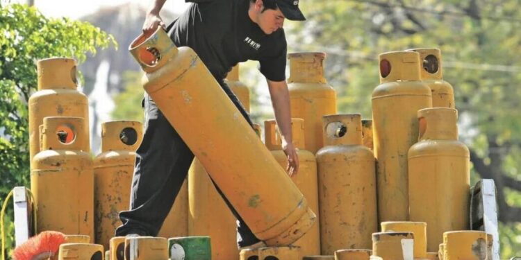 Inflación anual de ubica en 4.44%; energéticos a la baja, gas LP cae -2.18%