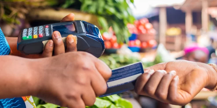 BID y BIS firman un acuerdo para impulsar la inclusión financiera con tecnología innovadora