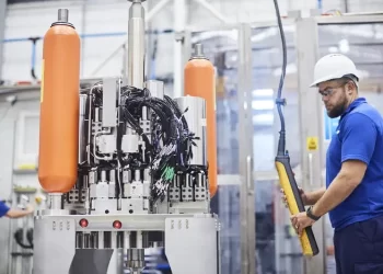 Baker Hughes anuncia pedido de equipos de tecnología de gas para Venture Global LNG