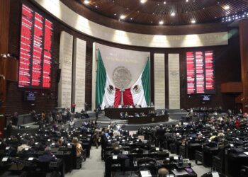 Cámara de Diputados aprueba endeudamiento de CFE y Pemex por 240,000 mdp para 2024
