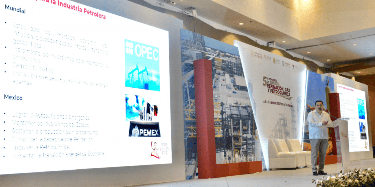 México reducirá a 300,000 b/d exportaciones de crudo; confirma proyecto de hidrógeno por electrólisis: SENER