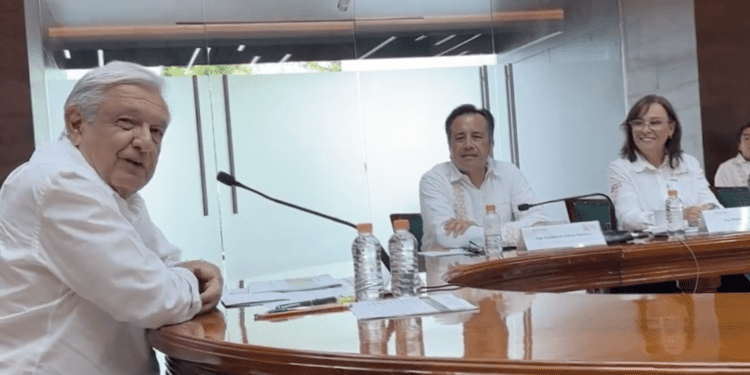 Rocío Nahle presenta renuncia a AMLO, y ahora sí, va por Veracruz