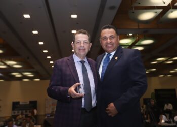 Sector gasolinero es clave en la CDMX; 442 estaciones de servicio, genera 10,000 empleos: SEDECO CDMX