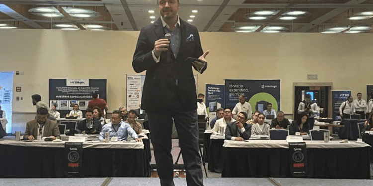 Certeza jurídica y formación de talento indispensables para la inversión en el sector energético: COMENER