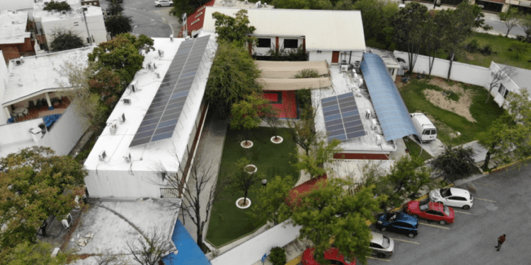 Energía Real y Merco donan una central fotovoltaica