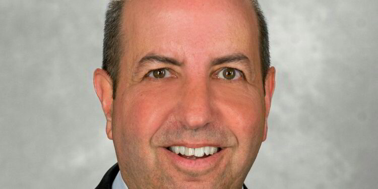 Mark Ross se jubilará como presidente de Chevron Shipping Company, Barbara Pickering asumirá el cargo