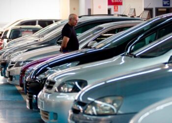 Ventas de autos en México alcanzan máximo anual en cinco años; diciembre de 2024, el mayor desde 2018