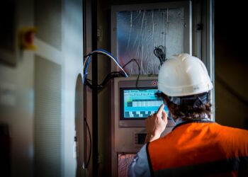 El uso de nuevas tecnologías como IA en el almacenamiento energético