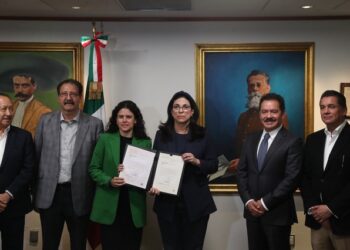 Las 20 iniciativas enviadas por el Ejecutivo al Congreso de la Unión I Documentos