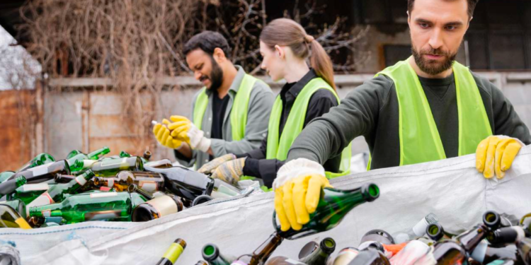 Recicladores son clave en la industria cervecera: casos Grupo Modelo y Cervecería Nacional Dominicana