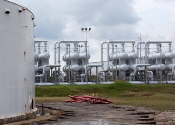 Departamento de Energía de EE.UU. anuncia compra de 3 millones barriles de petróleo para la reposición de reservas estratégicas