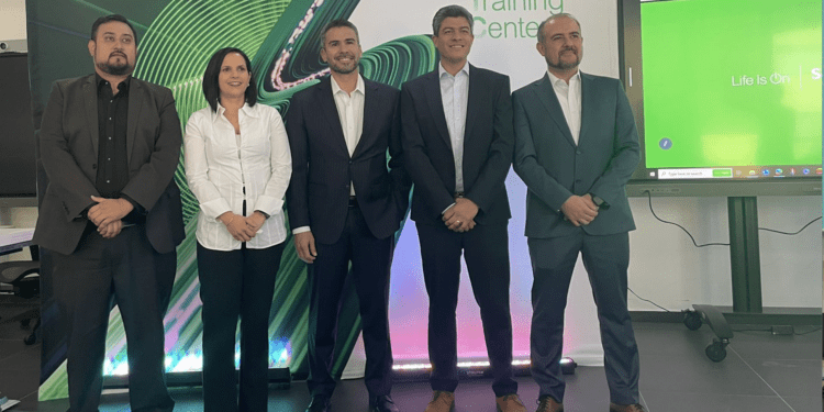 Schneider Electric abre su nuevo centro de entrenamiento en la Ciudad de México
