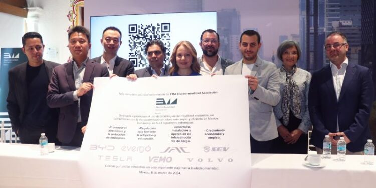 Empresas de electromovilidad buscan impulsar uso de vehículos eléctricos en México