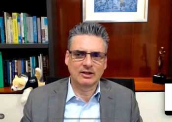 La transición energética aún tardará años: Guillermo García Alcocer