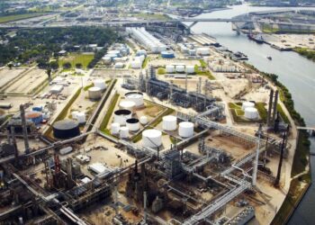 Al Crudo de Canadá se le abre el mercado chino con el ducto Trans Mountain Corp