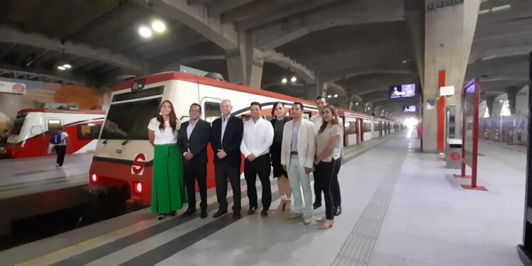 Líneas de transmisión y generación de energía renovable, indispensables para nearshoring, metas y combatir apagones