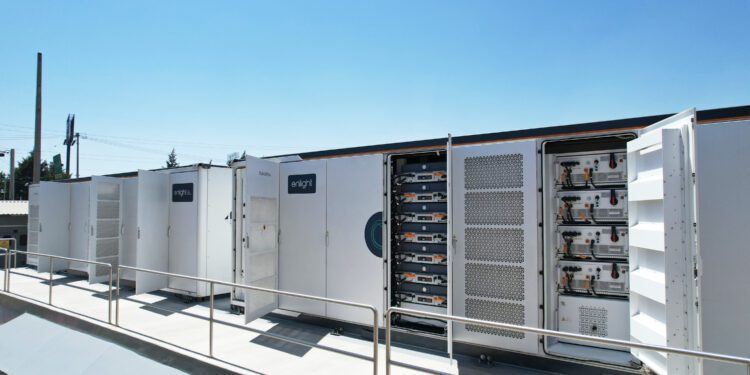 Sistemas de almacenamiento mejoran la eficiencia de las energías renovables