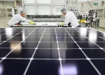 Energía solar fotovoltaica: ¿Desarrollar industria nacional o importar barato?