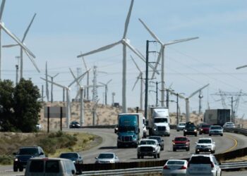 Agencia de Protección Ambiental de EE. UU. marca el camino para sacar combustibles fósiles de la generación de energía y transporte