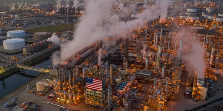 Marathon Oil paga multa por 241.5 mdd por impacto ambiental y se compromete a reducir las emisiones  de gases de efecto invernadero