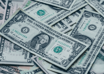 Desdolarización del comercio internacional: qué implicaciones tiene para las economías del mundo