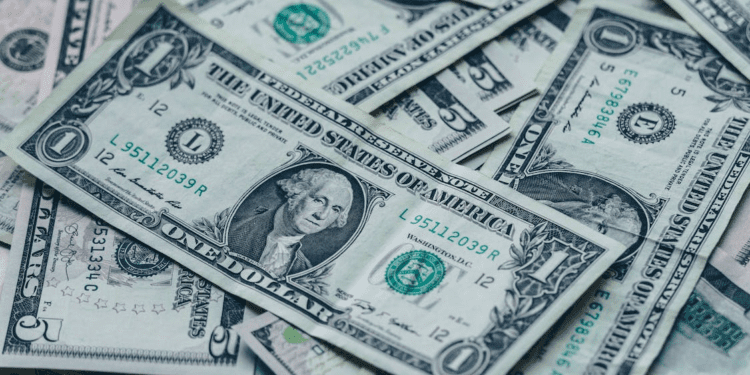 Desdolarización del comercio internacional: qué implicaciones tiene para las economías del mundo