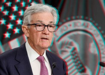 Powell reivindica independencia de la Fed ante triunfo de Trump y reduce su tasa de interés
