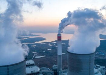 Cinco temas que darán forma al mundo de la energía en 2025