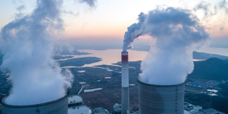 Cinco temas que darán forma al mundo de la energía en 2025