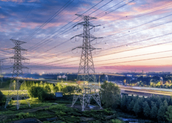 Electrificación de las economías acelerará demanda de electricidad en los próximos tres años: AIE