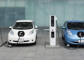 Autos eléctricos, una fantasía ideológica
