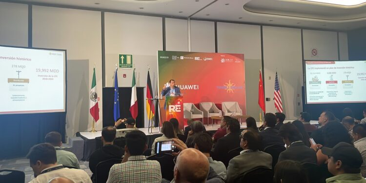  Sener anunciará este año proyectos de energía con sector privado; guerras legales paralizaron el sector de renovables