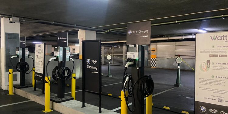 VEMO inicia operaciones en Baja California y Baja California Sur, instala 12 cargadores