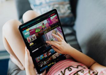 Ciberataques disfrazados de Disney, LEGO y MrBeast aumentan 38% en un año