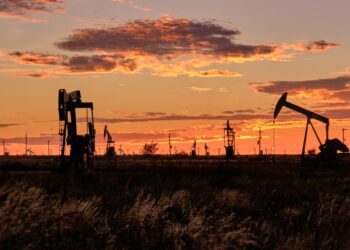 10 condados de la Cuenca de Pérmico representan 93 % del crecimiento de la producción de petróleo de EE. UU.