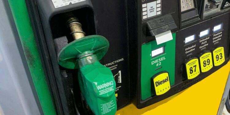 Los inventarios de biodiesel y diesel de EE.UU. terminarán en 2025 y 2026 en mínimo de la última década