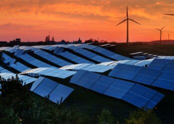 Urge duplicar inversiones en energías renovables y eficiencia energética: IRENA