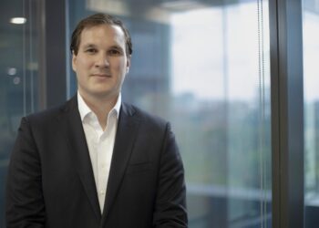 Reducir la huella del cuidado: el desafío climático del sistema de salud en América Latina 